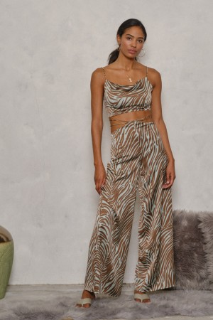 A3P-0047 / JOSHUAUSA<br/>ABSTRCT PRINT SIDE CUT OUT WITH TRIM DETAIL WIDE LEG PANTS